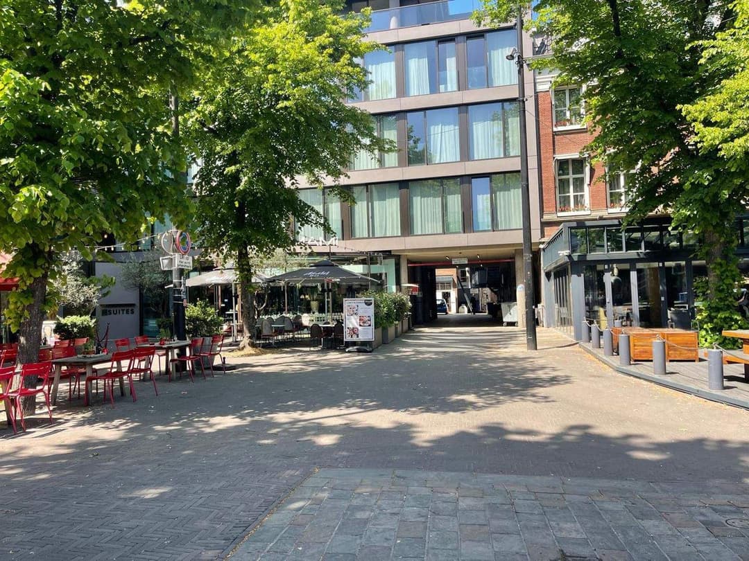 Parkeerplaats Buitenhof, Den Haag - Te Huur