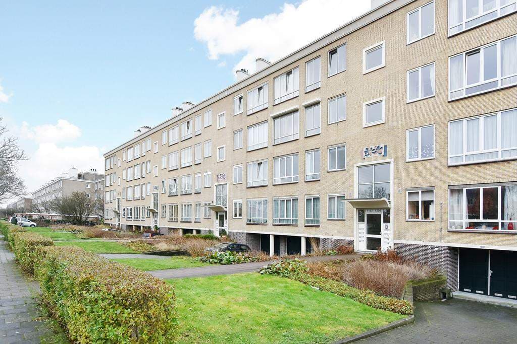 Flat Sportlaan, Den Haag - For Rent