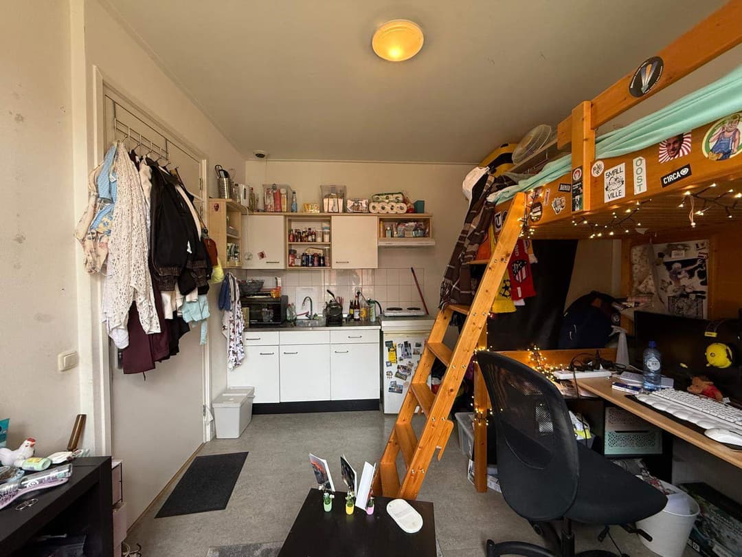Ongemeubileerde Kamer Zwanestraat, Groningen - Te Huur