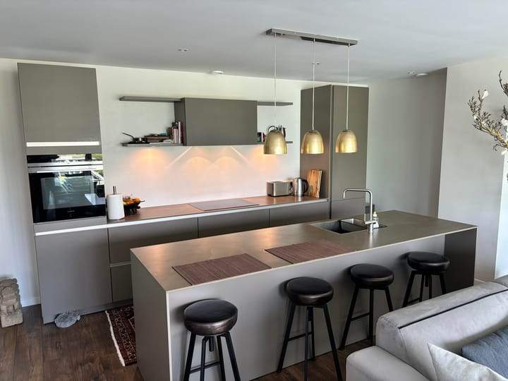 Penthouse Apartment Maassluisstraat, Amsterdam - For Rent