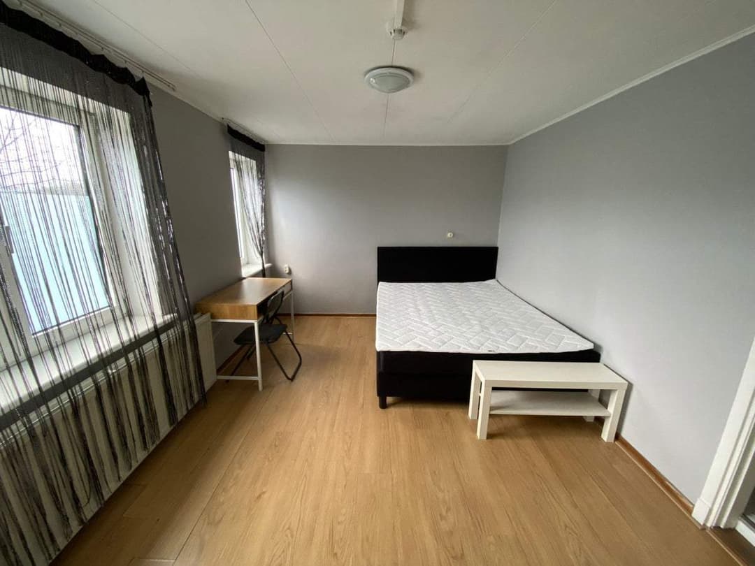 Flat Alleenhouderstraat, Tilburg - For Rent