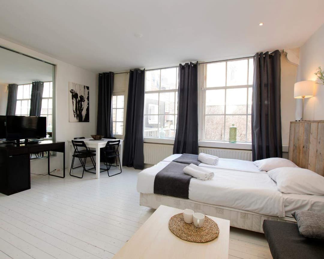 Furnished Room for Rent - Buiten Brouwersstraat, Amsterdam