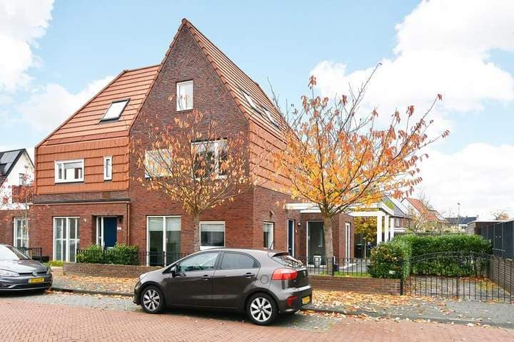 Semi-Detached House Ellertsveldlaan, Den Haag - For Rent