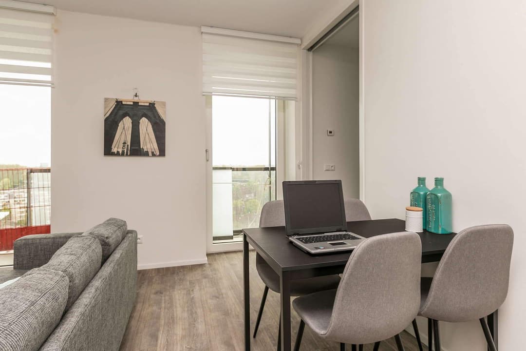 Appartement Julianaplein 27 F, Amsterdam - Te Huur