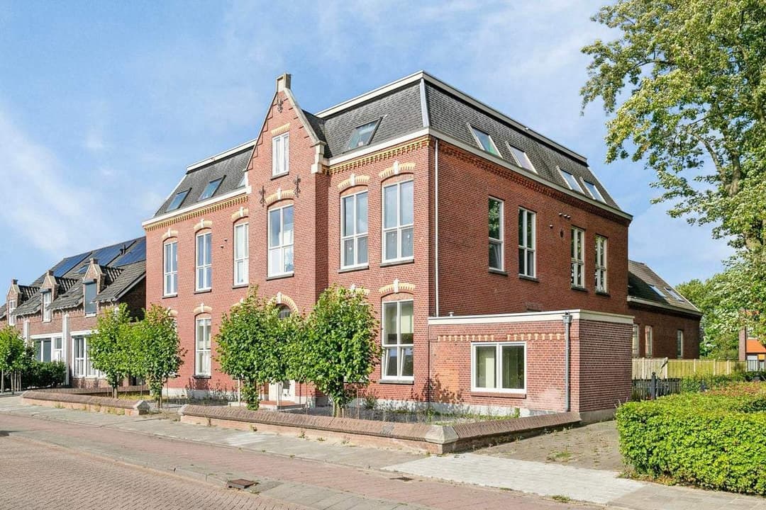 Flat Langeweg, Kruisland - For Rent