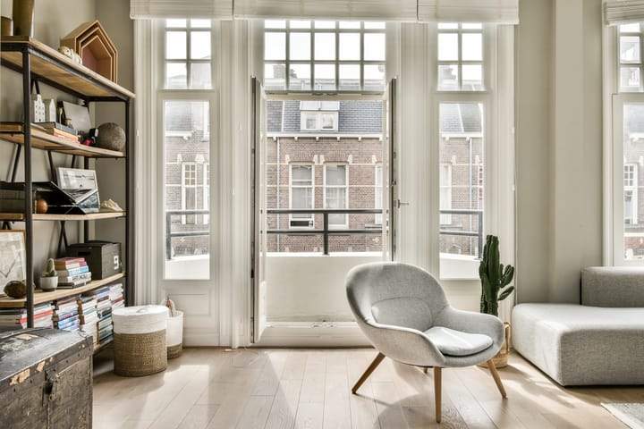 Valeriusstraat 250, Amsterdam - Double Upper-Level Apartment (3BR)