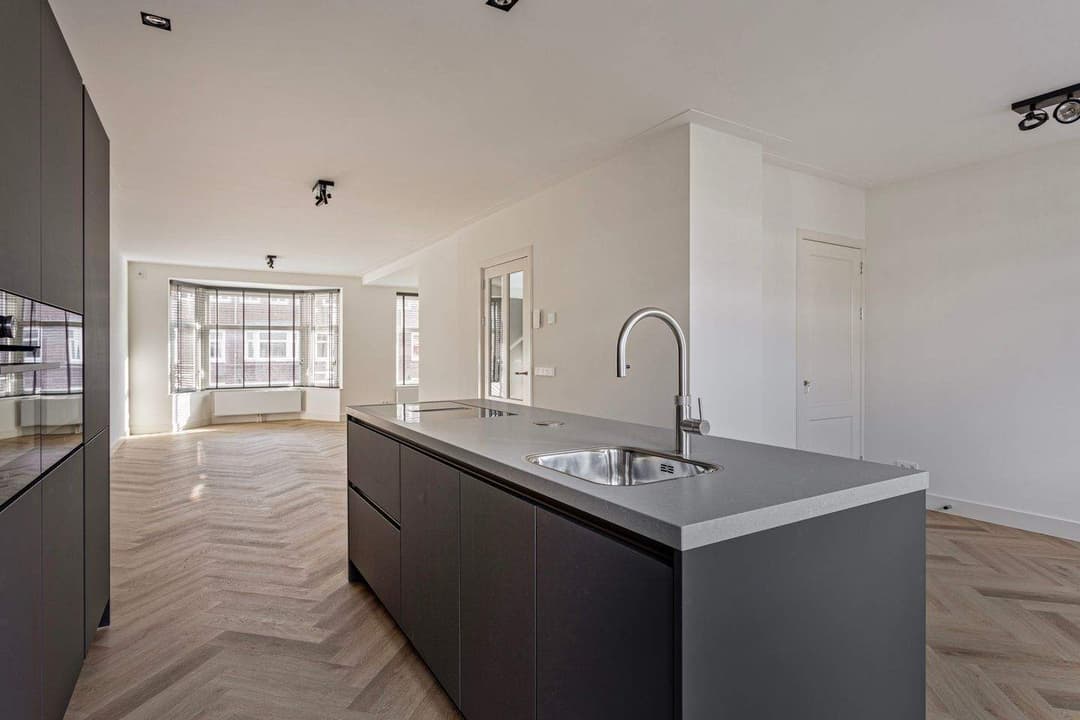 Kinderdijkstraat 10, Amsterdam - 2-Zimmer-Wohnung, Rivierenbuurt