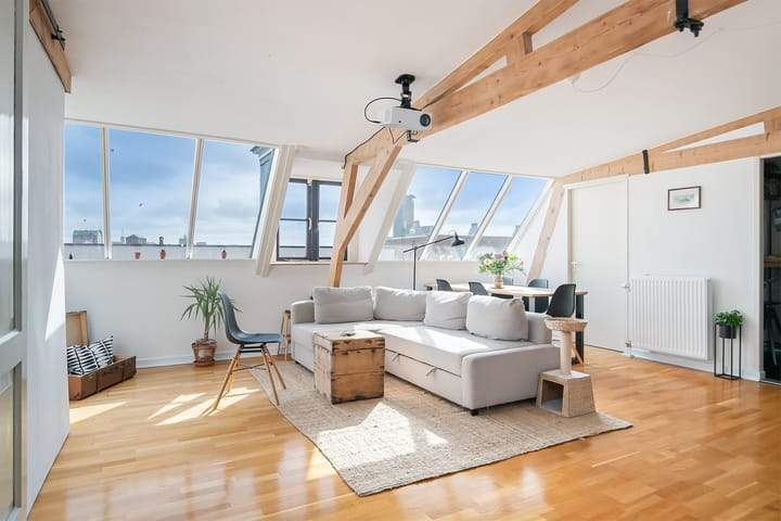 Appartement au dernier étage sur la Hooftskade, La Haye - À louer