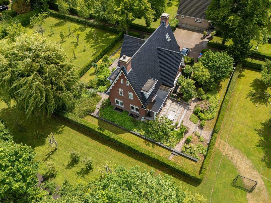 Stylish Detached Villa Oostsingel 183, Delft - For Rent