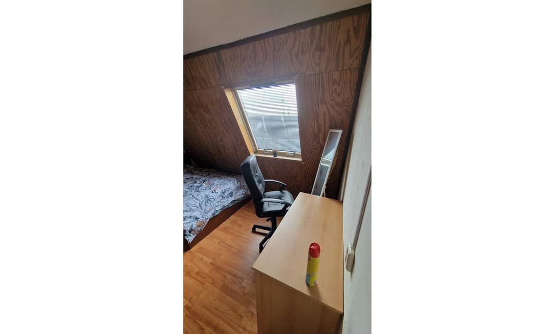 Kamer in Zwijnsbergenweg, Rotterdam - Te Huur