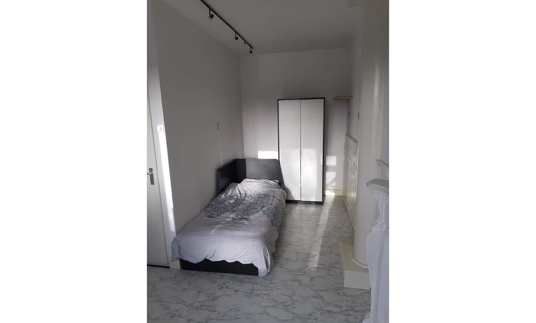 Kamer in Schiedamseweg Beneden, Rotterdam - Te Huur