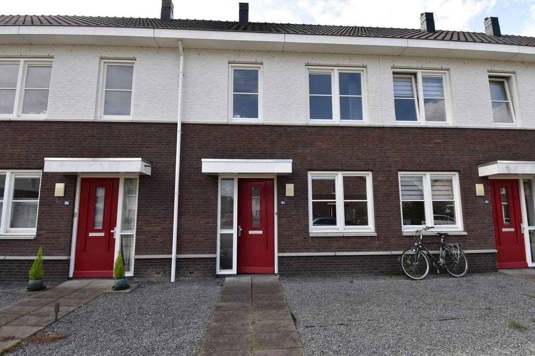 House Aardbeivlinder 194, Tiel - Te Huur