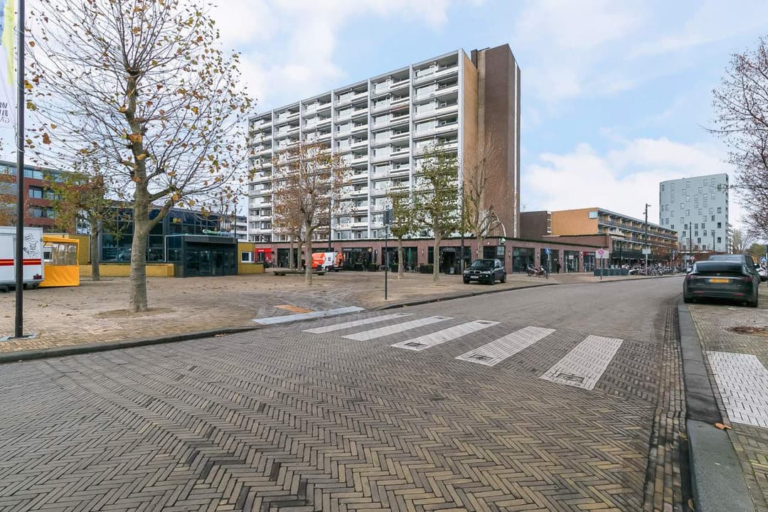 Appartement Ouddiemerlaan 253, Diemen - Te Huur
