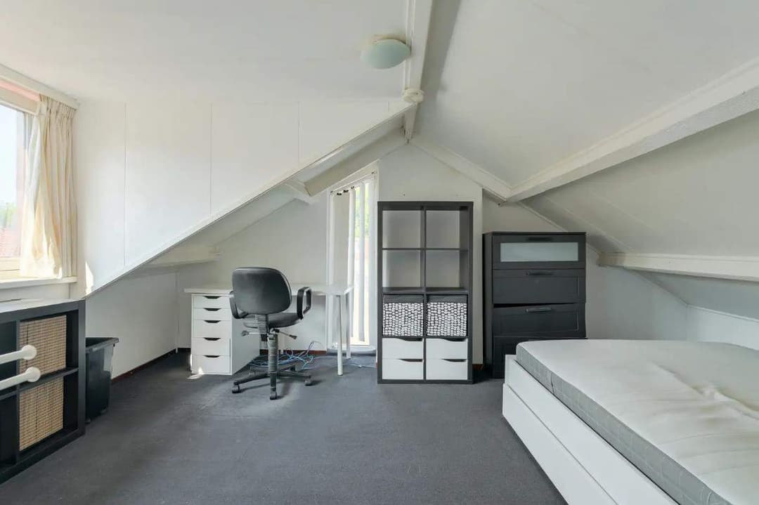 Zolderkamer te huur in Uitvang, Breda
