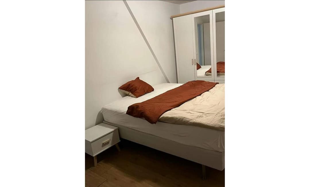 Kamer in Zuidhoek, Rotterdam - Te Huur
