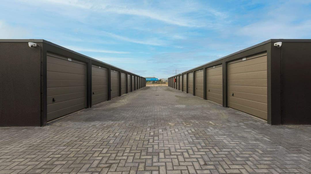 Garage Box De Voorde 3-205807 EZ Oostrum