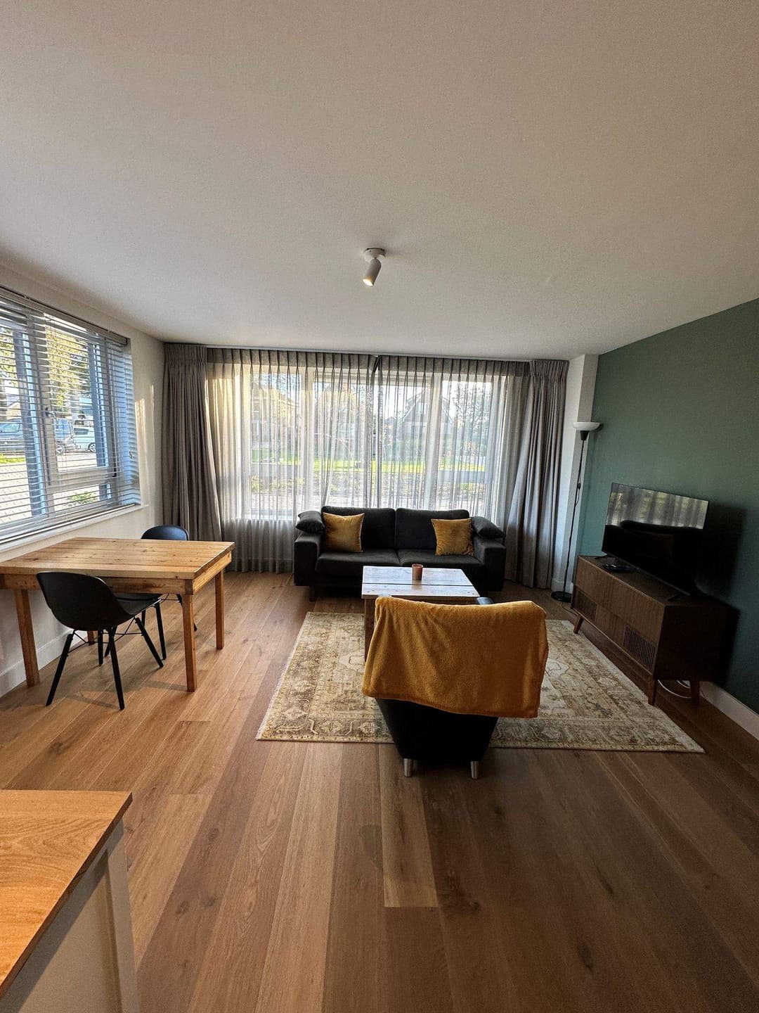 West 49F, Avenhorn - Appartement meublé d'une chambre pour location temporaire