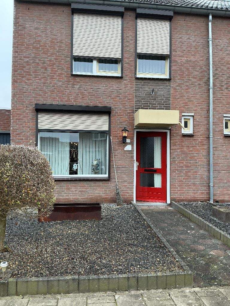 Hoekwoning Op Koye 11, Susteren - Te Huur
