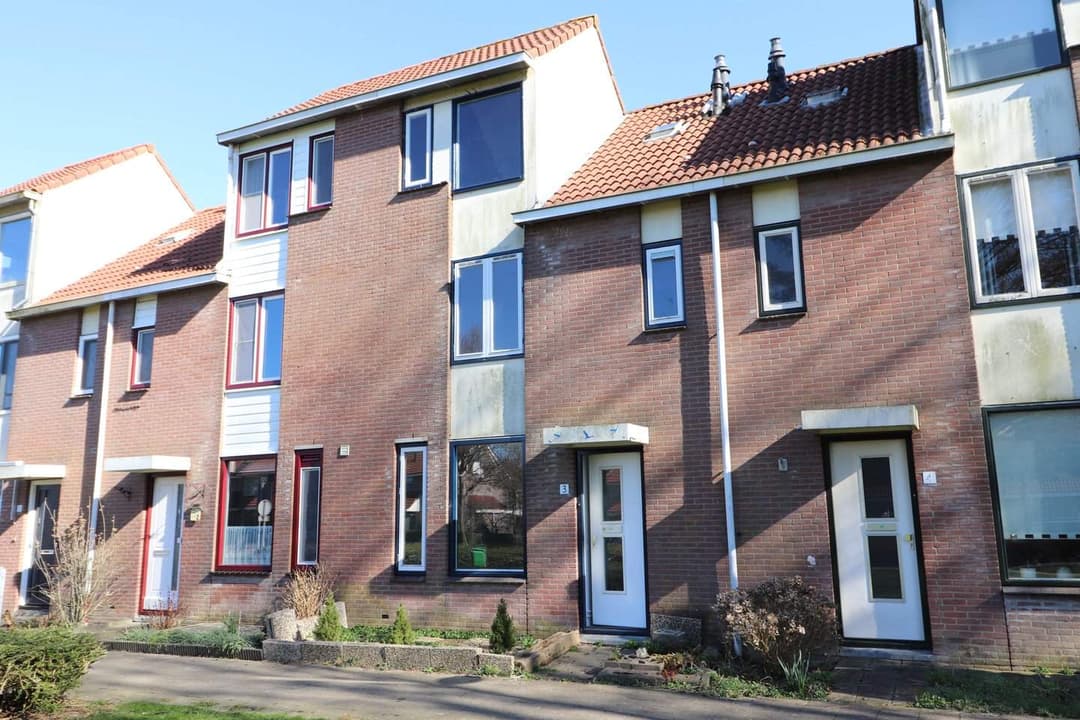 House Eemland 382, Dronten - For Rent