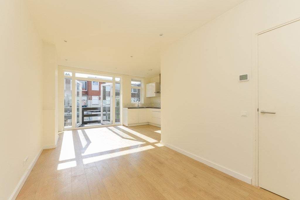 Appartement Voltastraat, Schiedam - Te huur