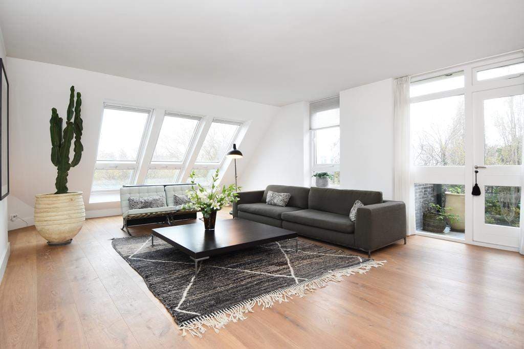 Wohnung Johan van Oldenbarneveltlaan, Den Haag - Zu Vermieten