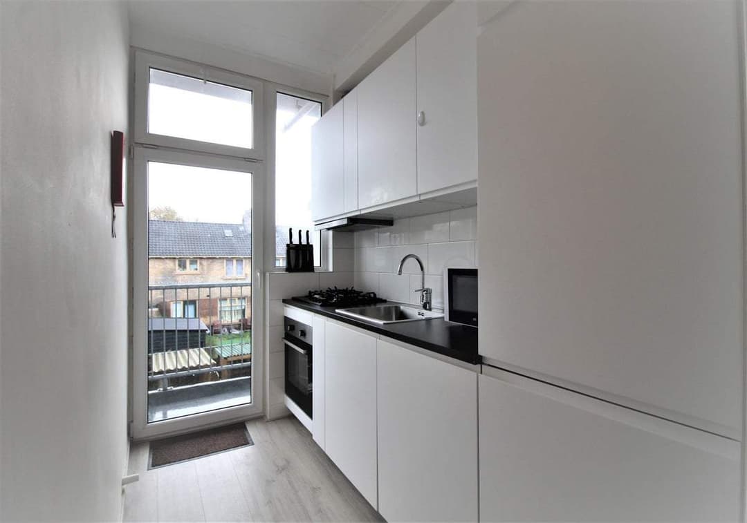 Appartement Strevelsweg, Rotterdam - Te huur