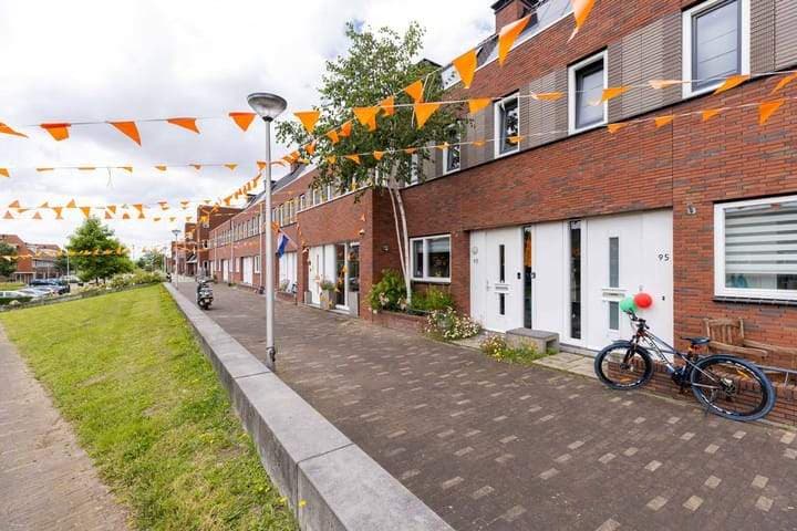 House Christiaan van der Takstraat, Bergschenhoek - For Rent