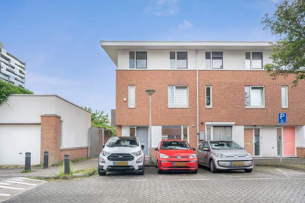 House Hermitagelaan 31064, Amsterdam Oostoever Sloterplas - For Rent