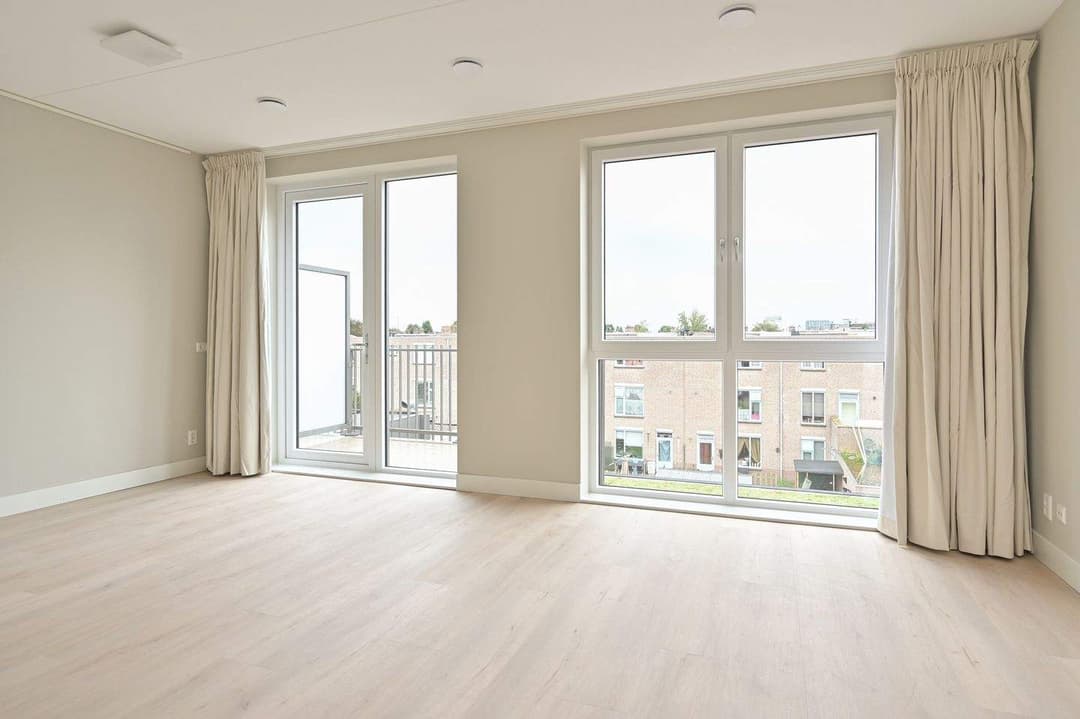 Appartement van Alphenstraat 61, Voorburg - Te Huur