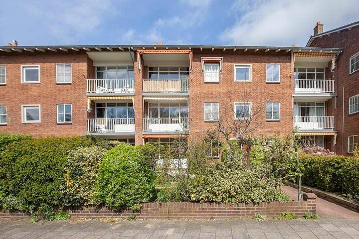 2-Room Apartment at Kleverlaan, Bloemendaal - For Rent