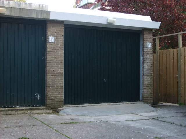 Garage Ary Schefferstraat 143, La Haye - À louer
