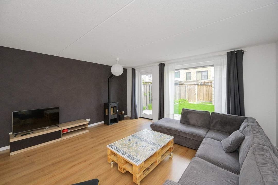 Huis Abebe Bikilastraat, Almere - Te Huur