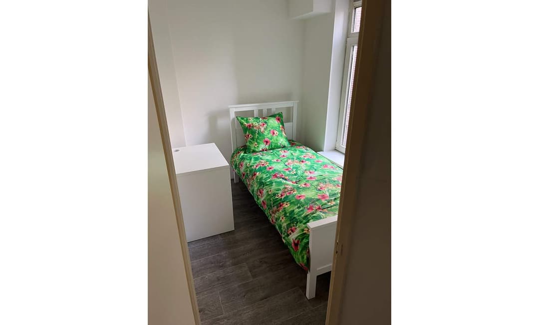 Kamer in Grote Visserijstraat, Rotterdam - Te Huur