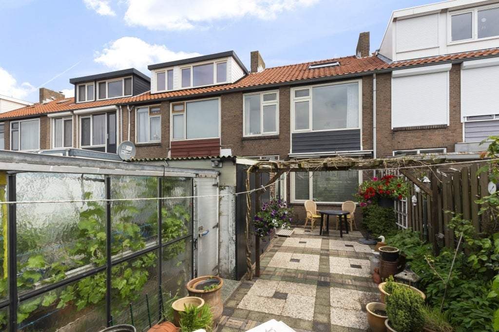 Casa A.J. van Reststraat, Poeldijk - En alquiler