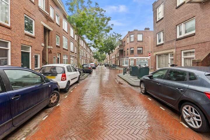 Apartment Laurierstraat, Den Haag - For Rent