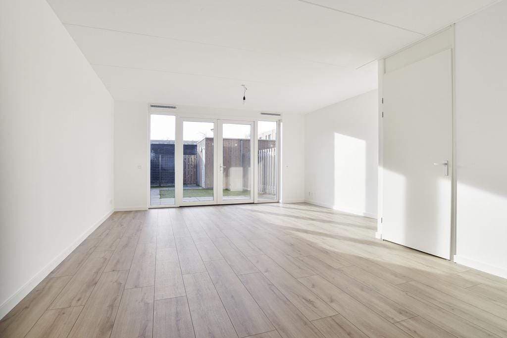 Family Home Maria Montessoristraat 1-D, Amsterdam - Available Now