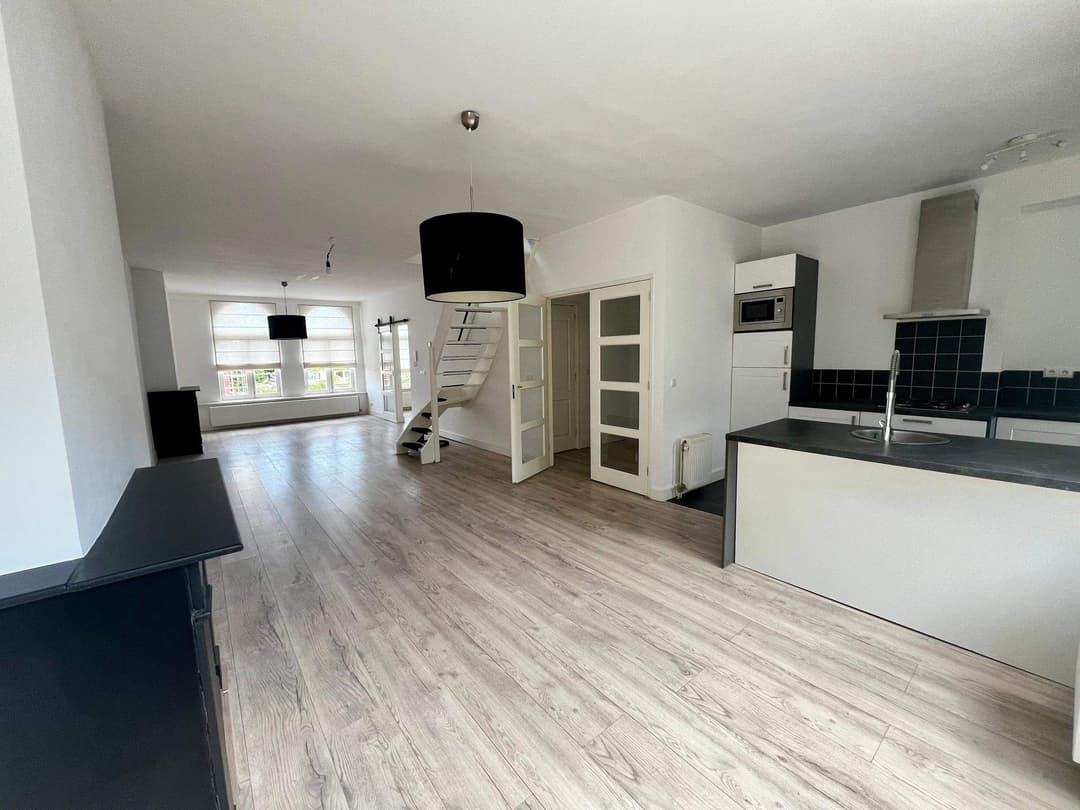 Unfurnished Apartment Insulindestraat, Rotterdam - For Rent