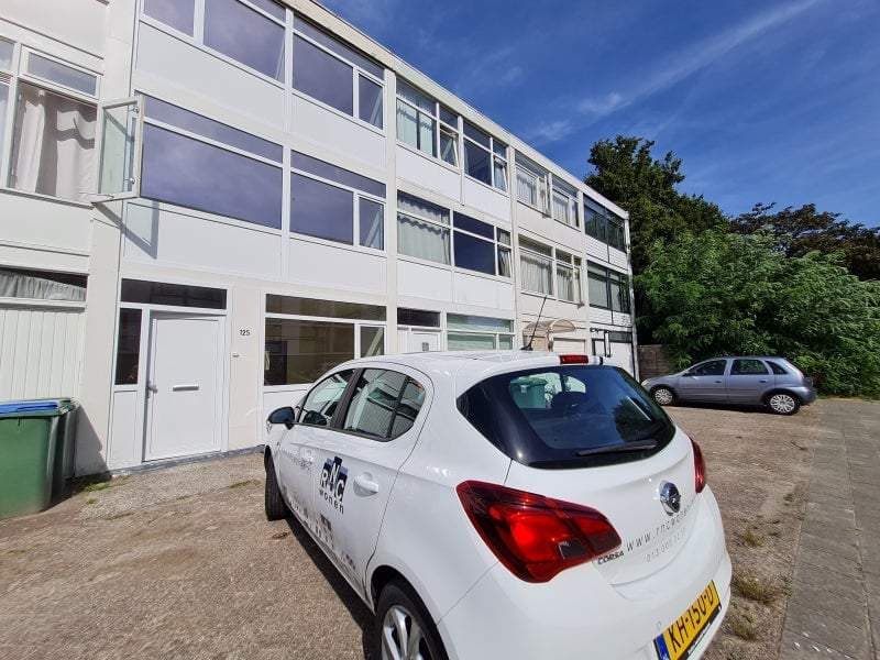 Studio Hooilaan 125 06, Breda - For Rent