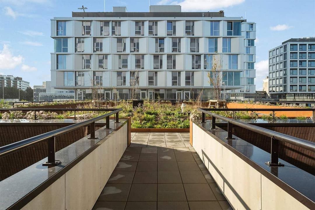 Studio Flat Lise Meitnerhof, Leiden - For Rent