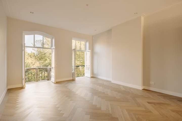 Apartment Oranje Nassaulaan, Amsterdam - For Rent
