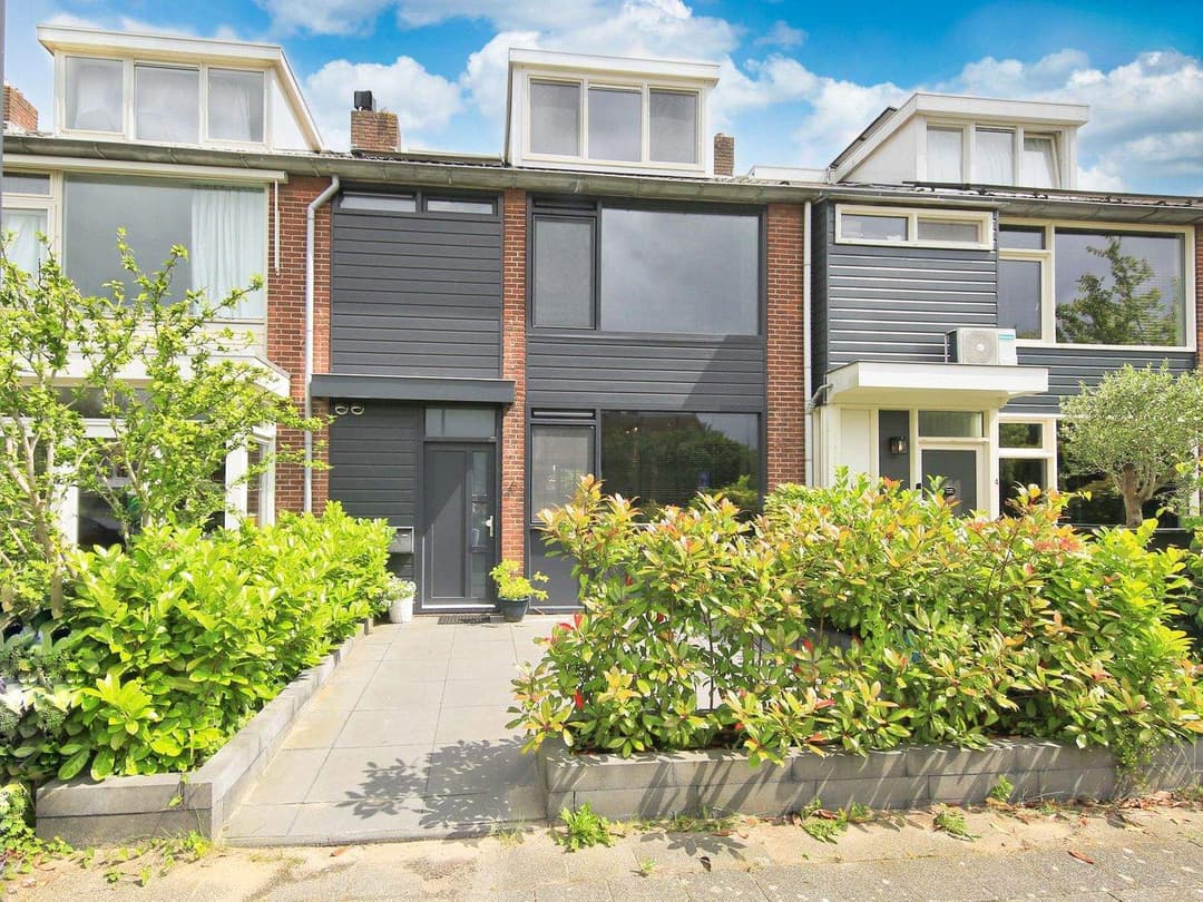 Casa Familiar de Cinco Habitaciones Van Koetsveldstraat 6, Amstelveen - Para Alquilar