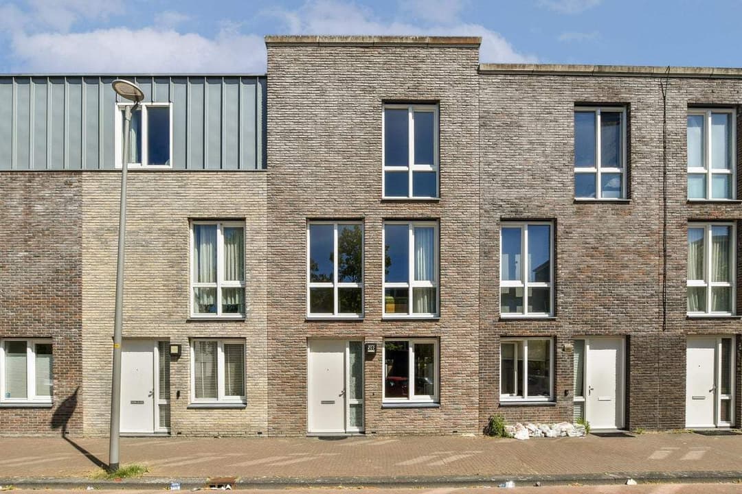 Maison Beneluxlaan 586, Almere - À Louer
