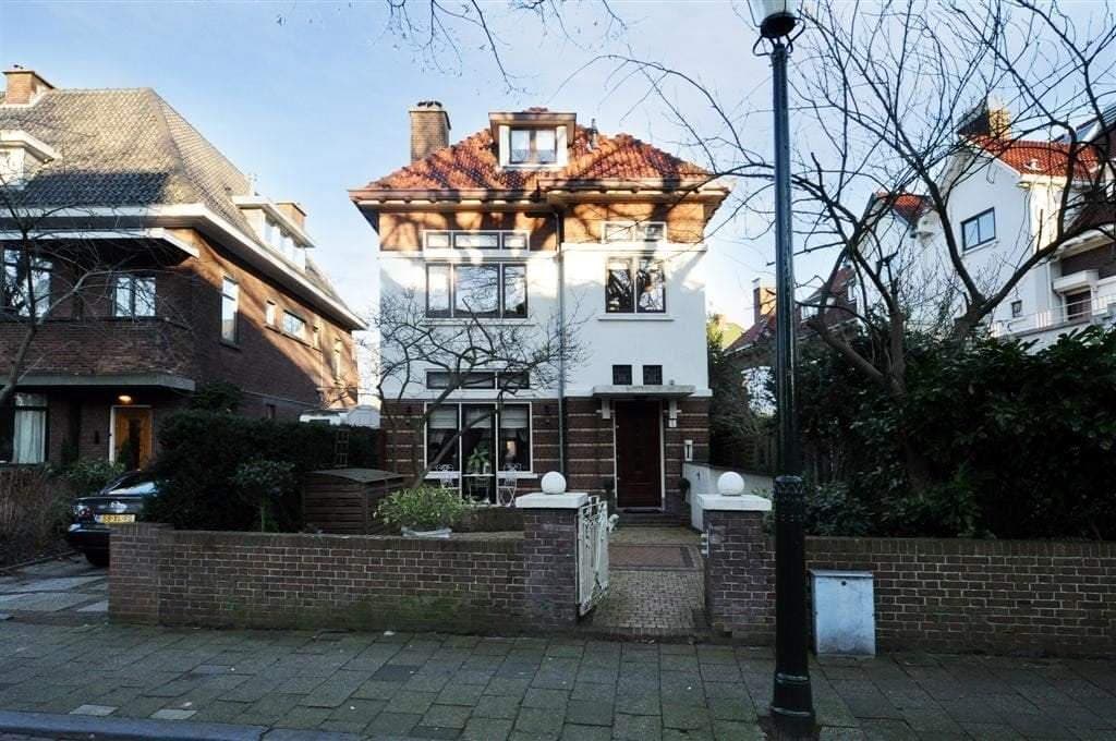 House Neuhuyskade, Den Haag - For Rent
