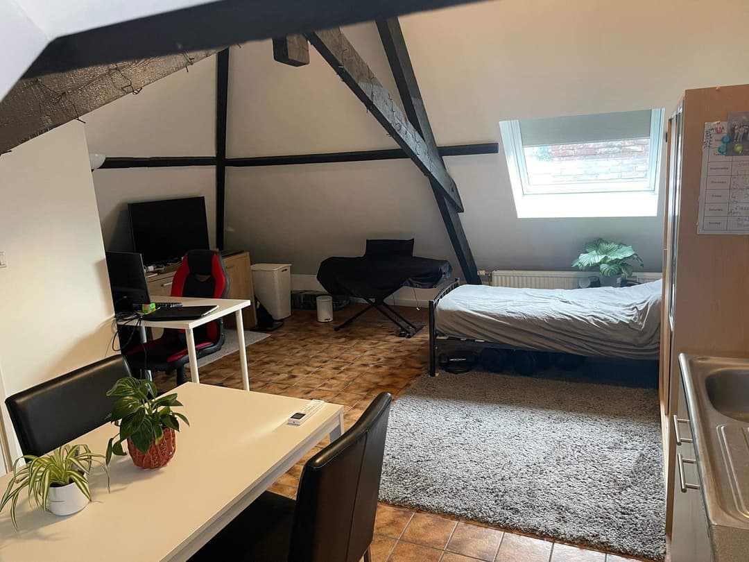 Chambre Non Meublée Rue Kapelaan Goossensstraat, Echt - À Louer