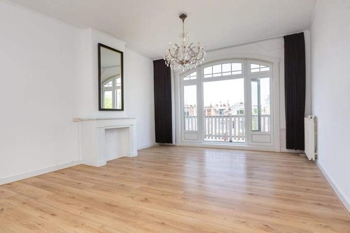 Statenlaan 95-B, Den Haag — Topverdieping Appartement