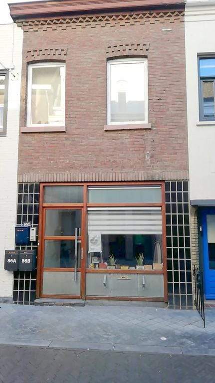 Studio Apartment Steenweg, Sittard - For Rent