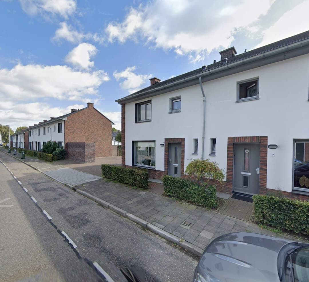 Maison jumelée de trois chambres à Kasteel Petersheimstraat, Maastricht - À louer