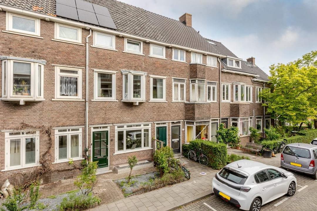 Flat Azaleastraat 23 B, Rotterdam - For Rent