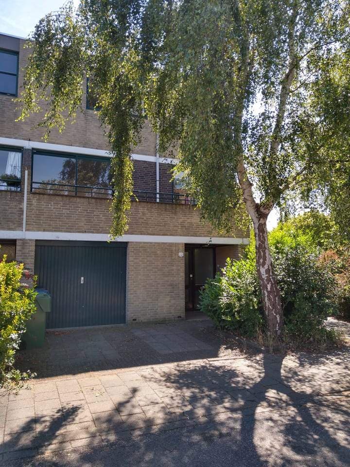 Brahmsstraat 19, Alkmaar - Eckhaus mit Garage