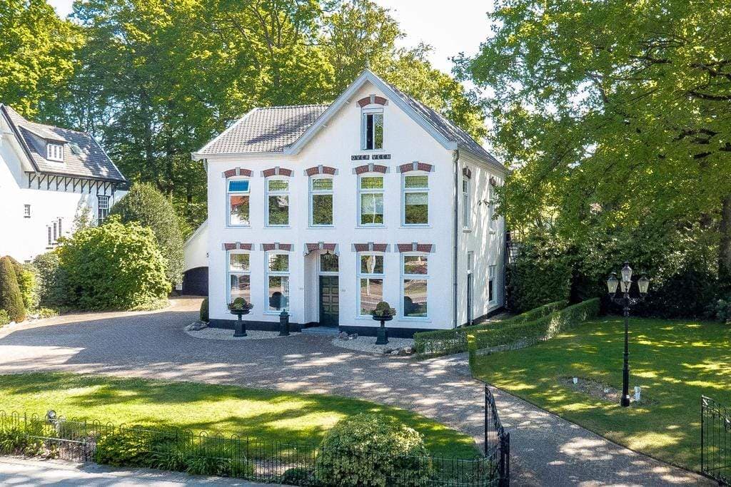Apartment Stationsweg 103-B, Ede - For Rent